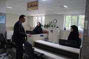 بازدید مدیرکل بنیاد  کرمانشاه از میز خدمت و هاتف بنیاد ستاد استان 